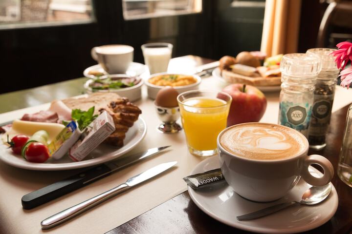 Breakfast meal