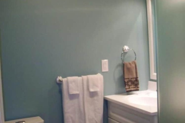 Room 18 of 33