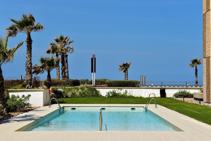 Pool Hotel
