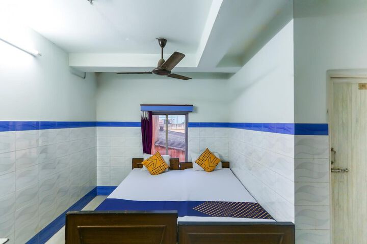 Room 10 of 43