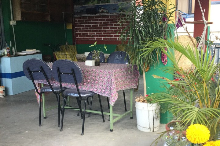 Dining 44 of 94