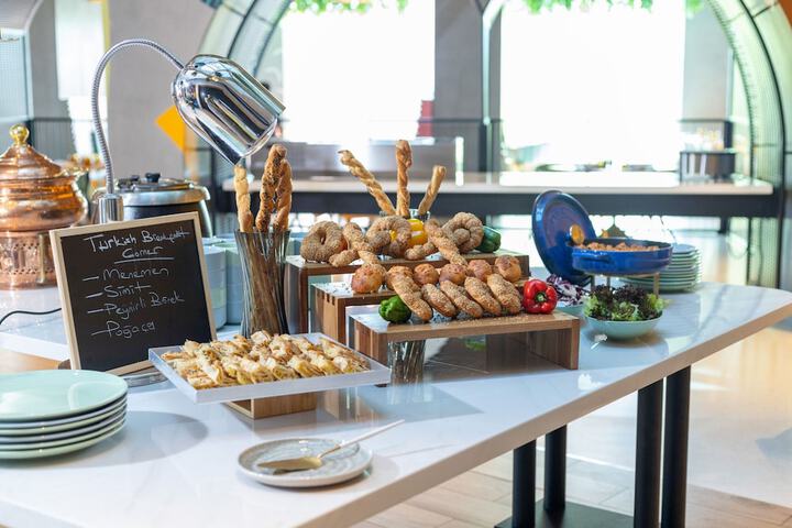 Breakfast/Coffee Service 40 of 50