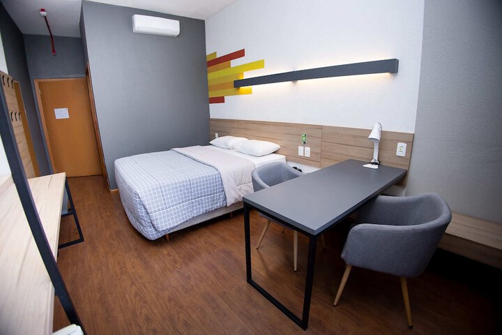 Room 25 of 71