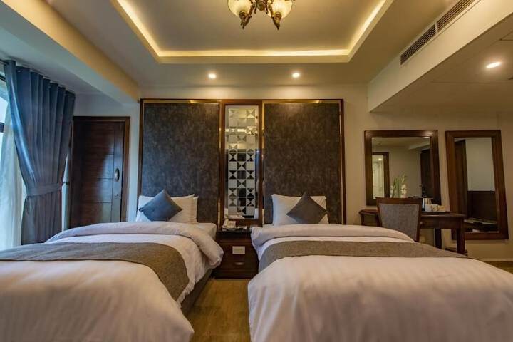 Room 4 of 60