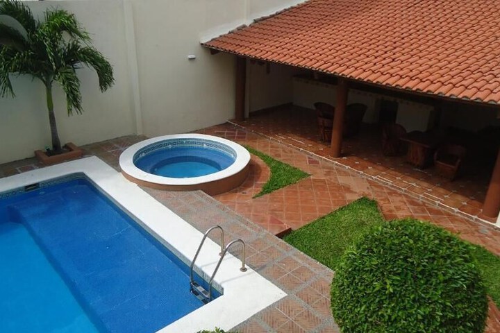 Pool 23 of 26