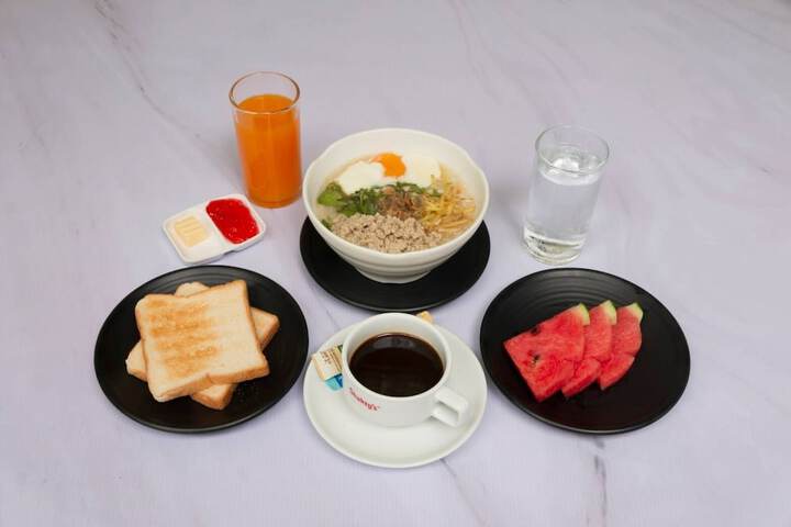 Breakfast/Coffee Service 23 of 24