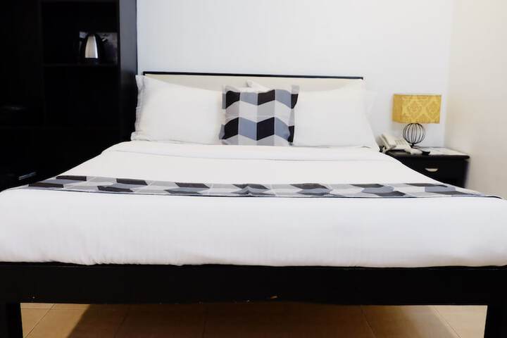 Room 15 of 26