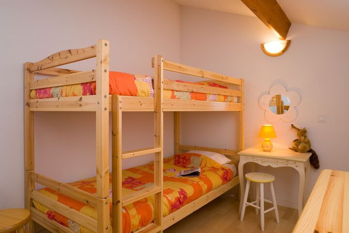 Room 5 of 20