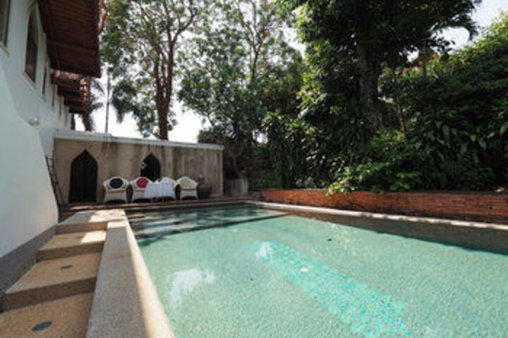 Pool 96 of 109