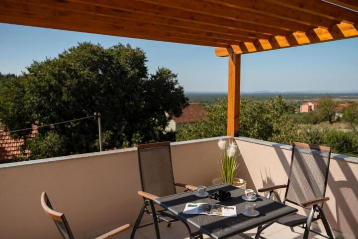 Terrace/Patio 14 of 41