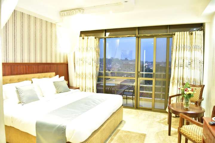 Room 12 of 46