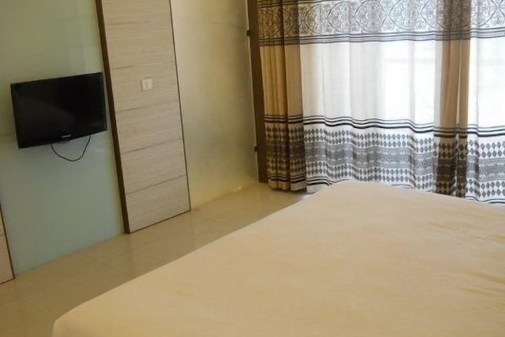 Room 9 of 57