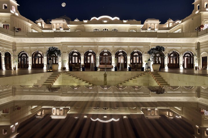 Hotel Exterior 56 of 56