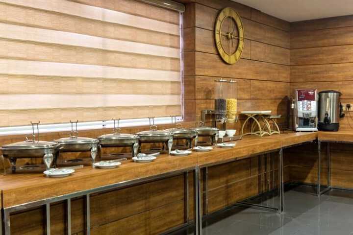 Breakfast/Coffee Service 17 of 23