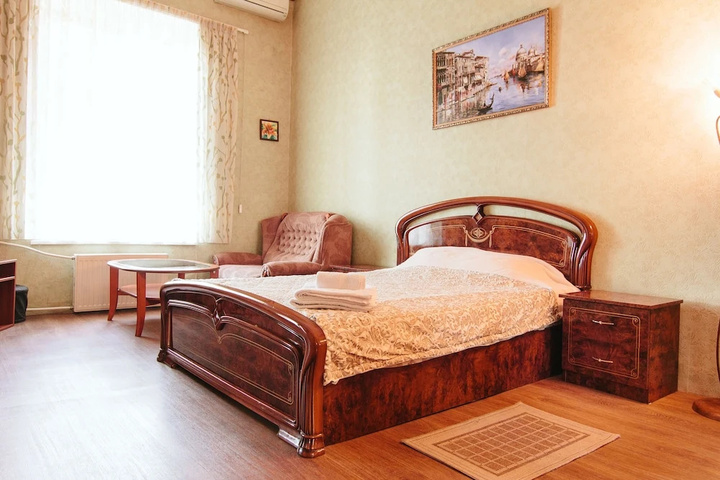 Room 2 of 12