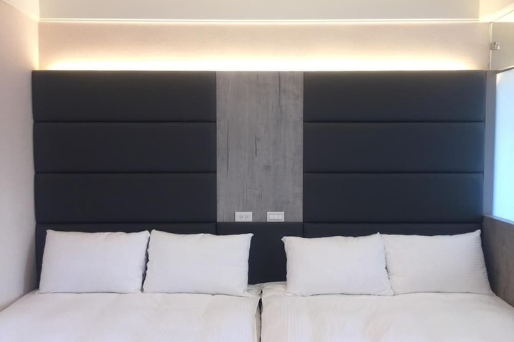 Room 26 of 45