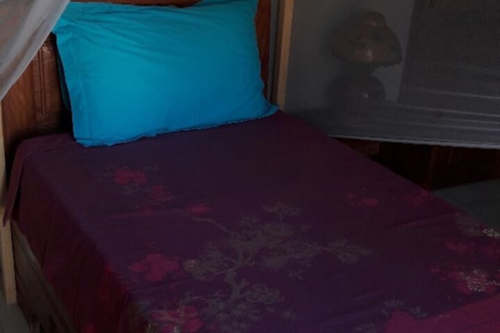 Room 12 of 40