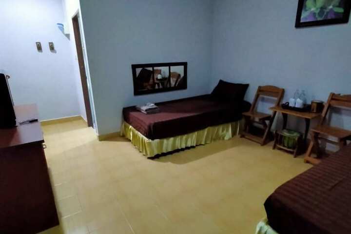 Room 12 of 34