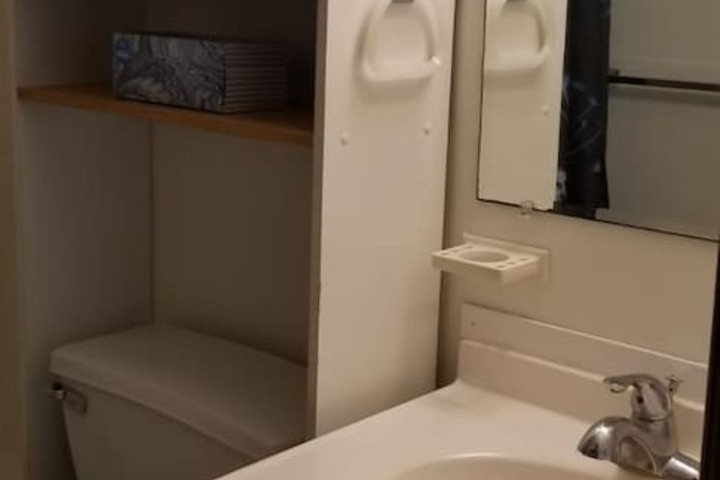 Room 17 of 24