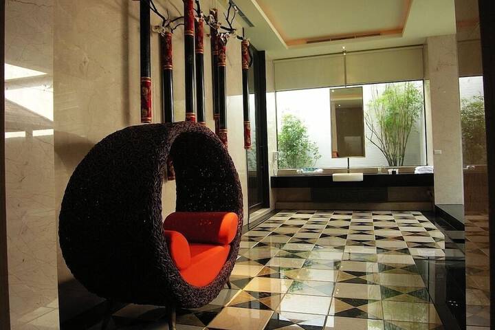 Hotel Interior 94 of 100