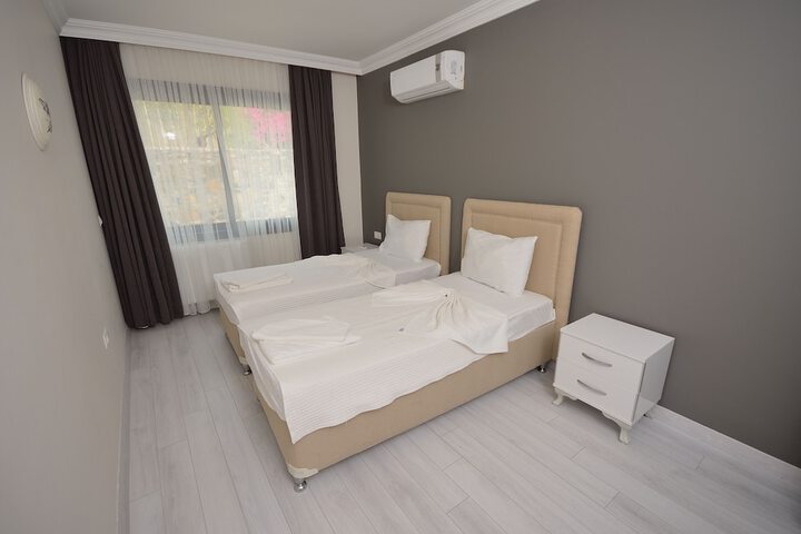 Room 15 of 44