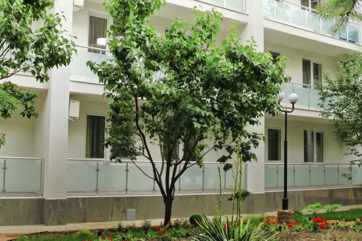 Hotel Exterior 68 of 75