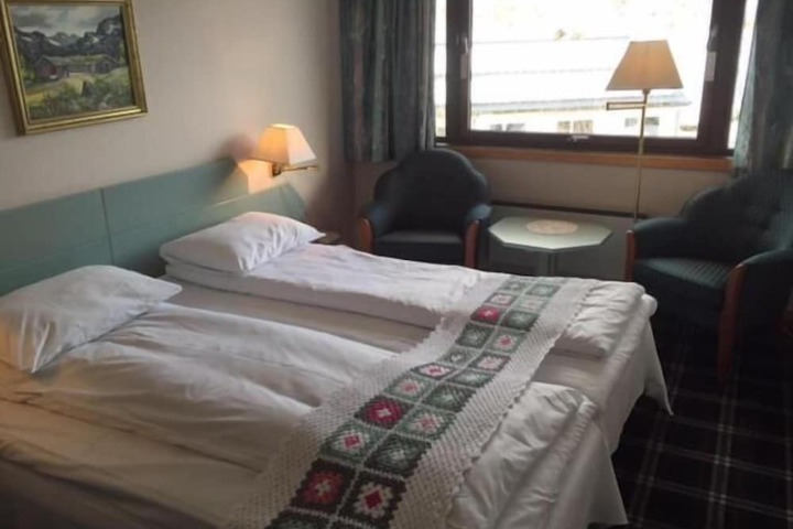 Room 10 of 51