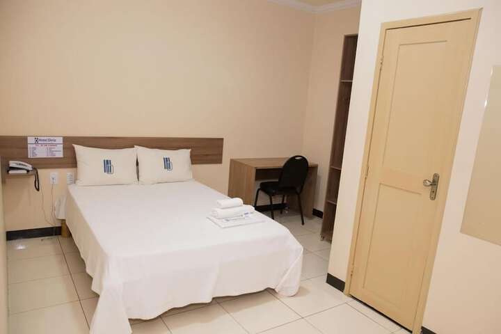 Room 4 of 19