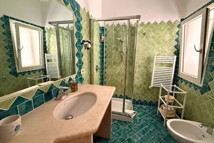 Room 25 of 61