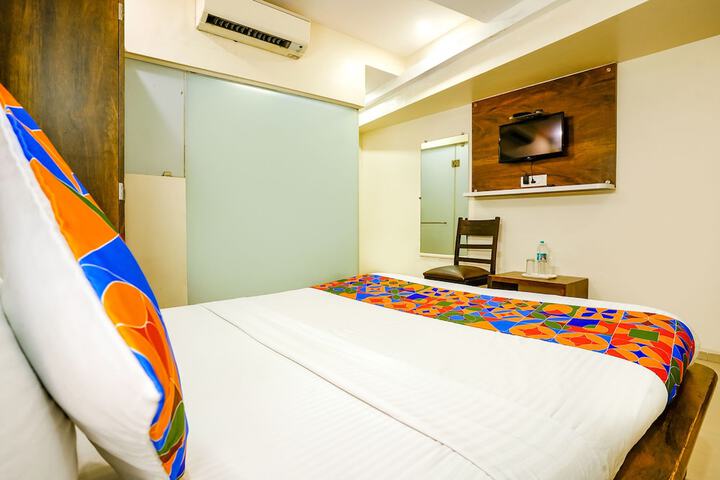 Room 18 of 33