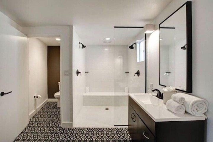 Room 41 of 66