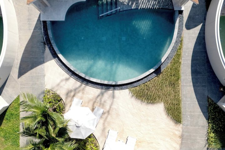 Pool 63 of 131