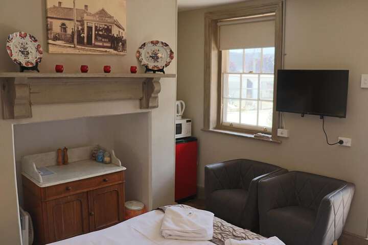 Room 3 of 20