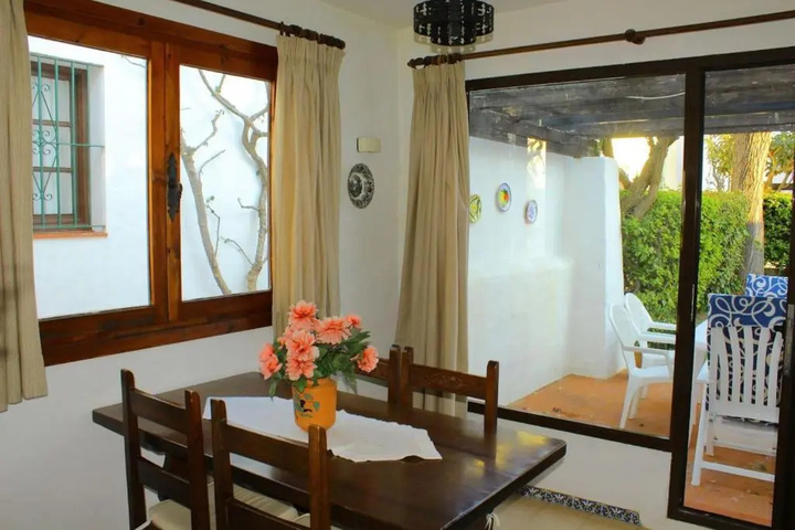 Terrace/Patio 2 of 10