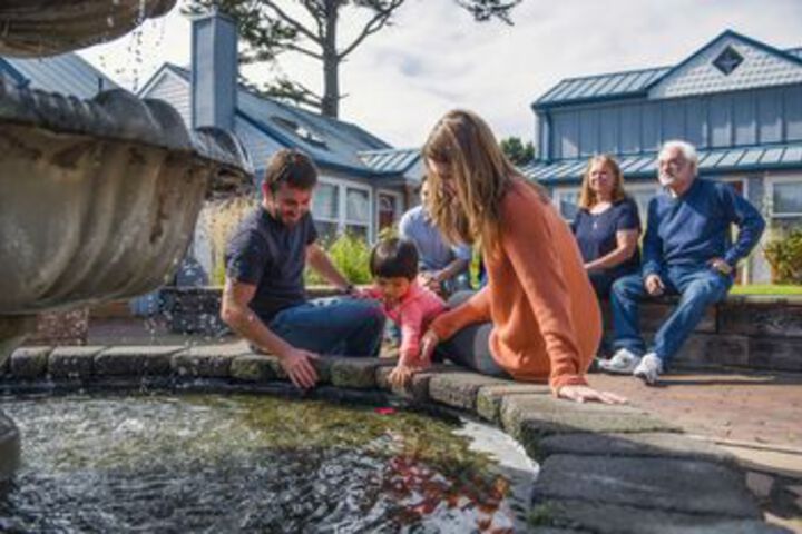 Hotel Exterior 18 of 54