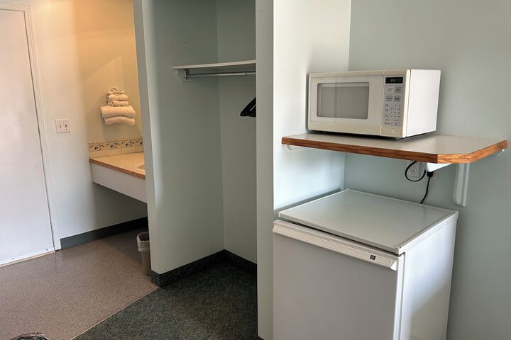 Room 12 of 20
