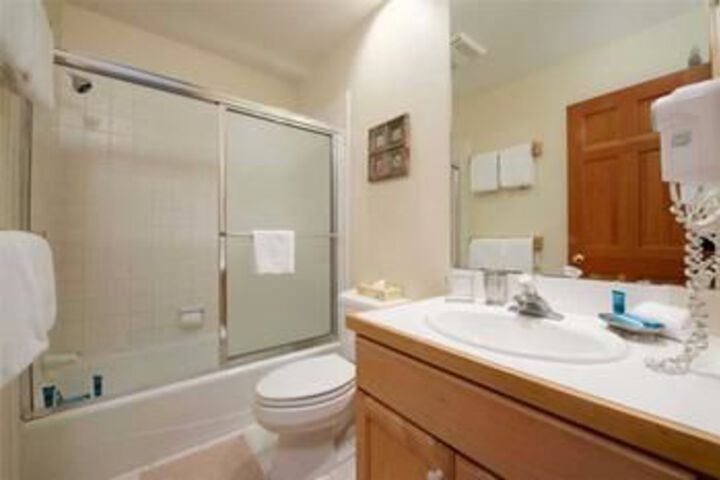 Room 2 of 22