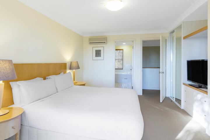 Room 45 of 178