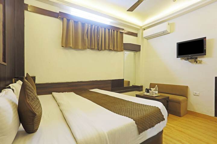 Room 5 of 22
