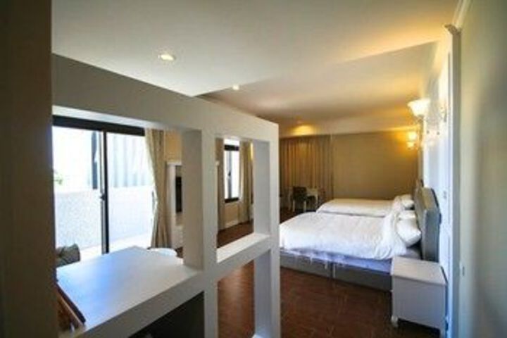 Room 21 of 26