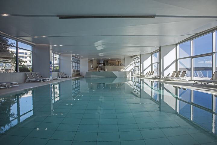 Pool Hotel