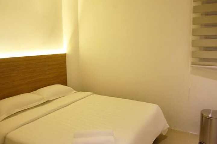 Room 18 of 38