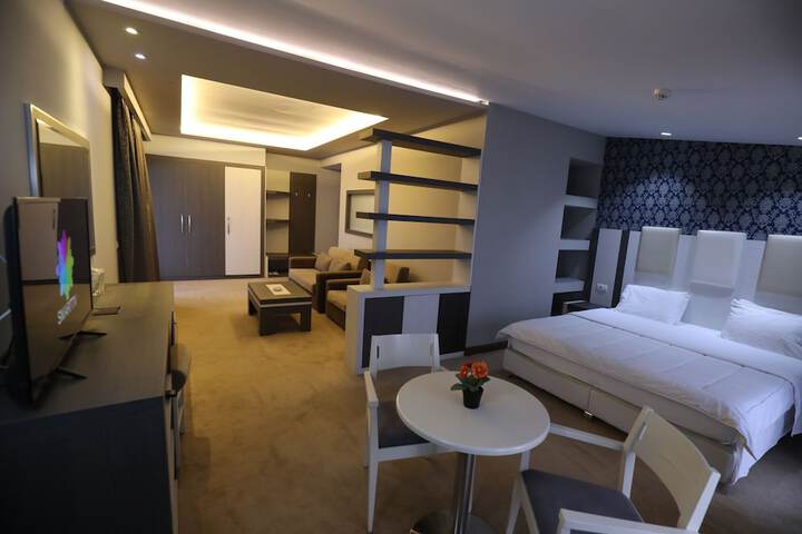 Room 18 of 86