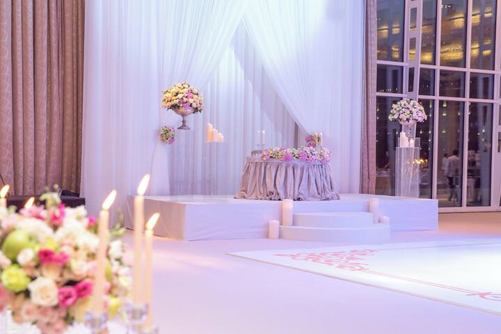 Ballroom/Hall 128 of 154