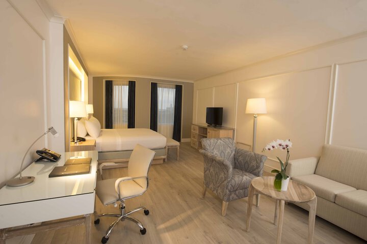 Room 14 of 117