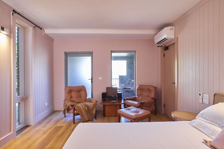 Room 2 of 56