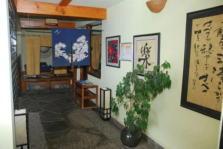 Photo 10
