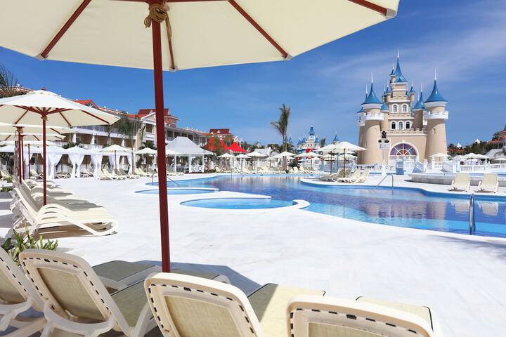 Exterior of Bahia Principe Explore Legend - Hyatt Inclusive Collection - All Inclusive