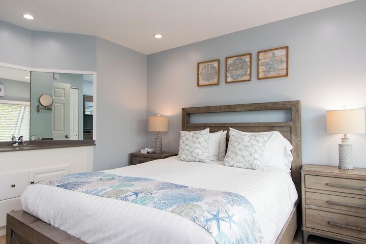 Room 142 of 445