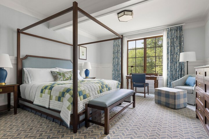 Room 4 of 65